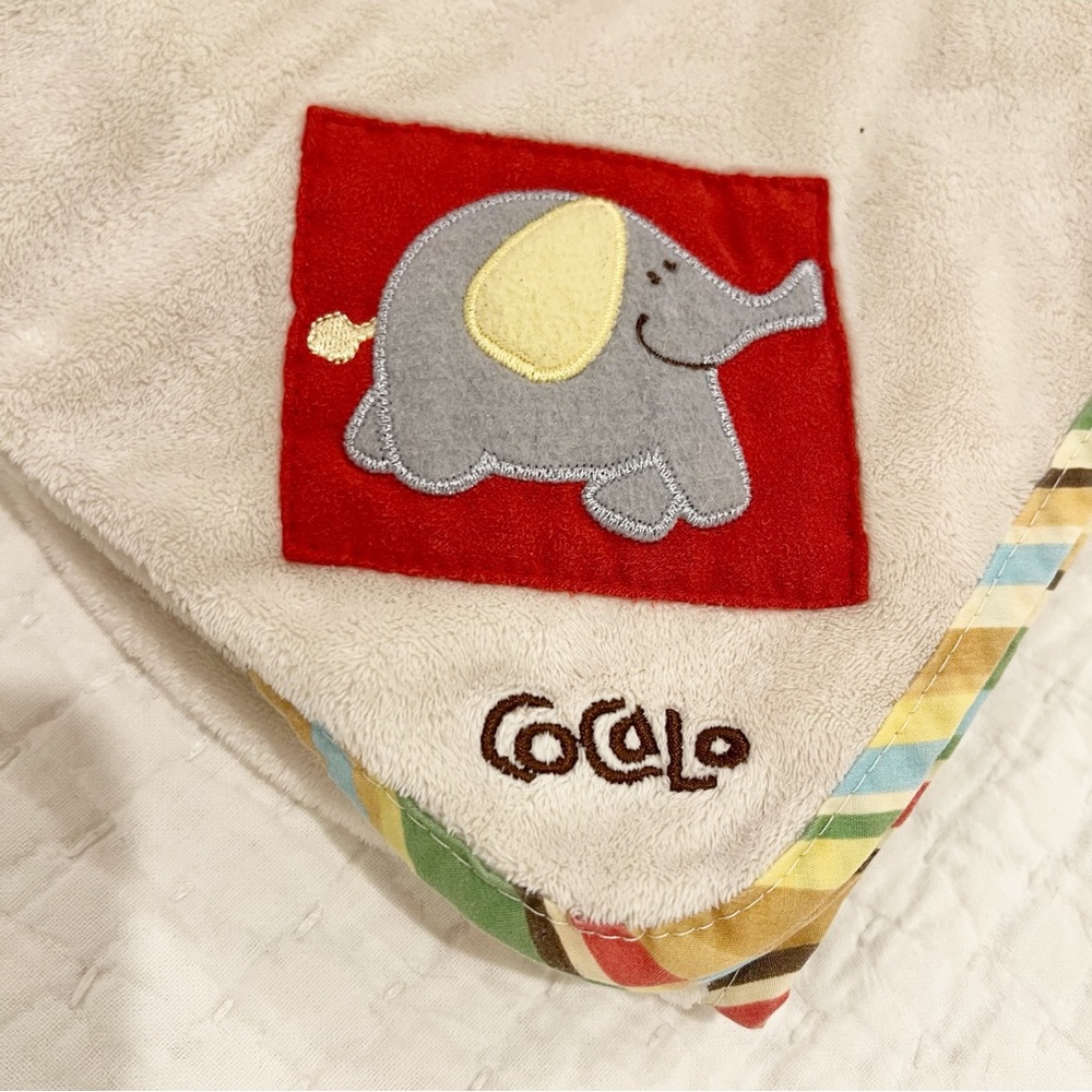 Cocalo Baby Blanket Cream Elephant Multicolor Trim Soft Cotton Reversible Whimsy